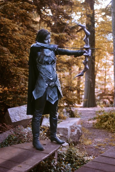 Косплей в честь Карлии «Леди Теней» из Skyrim Косплей в честь Карлии «Леди Теней» из Skyrim