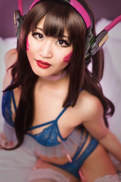 NSFW Косплей Overwatch стал звездой шоу NSFW Косплей Overwatch стал звездой шоу