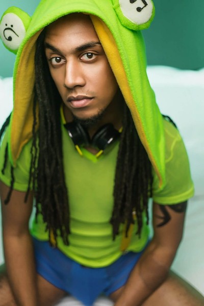 NSFW Косплей Overwatch стал звездой шоу NSFW Косплей Overwatch стал звездой шоу