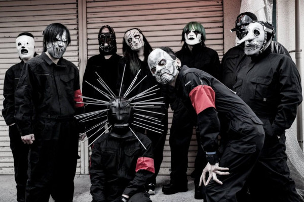 Косплееры снова наводнили Осаку Косплееры снова наводнили Осаку