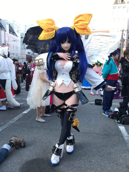 Косплееры снова наводнили Осаку Косплееры снова наводнили Осаку