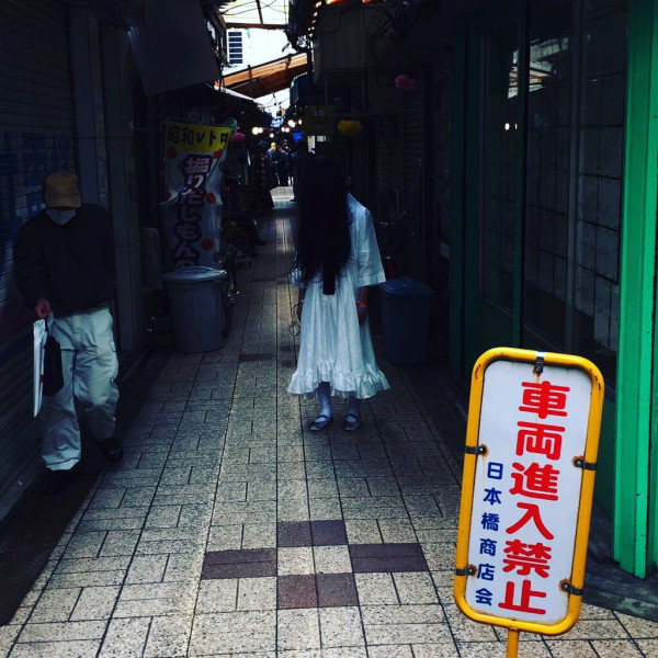 Косплееры снова наводнили Осаку Косплееры снова наводнили Осаку