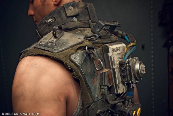 Косплей, переживший конец света Косплей, переживший конец света