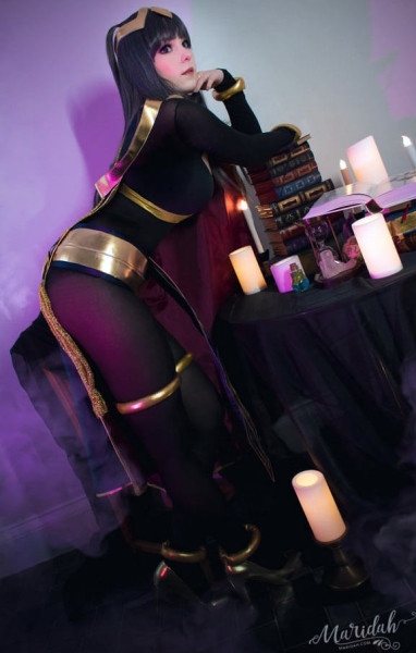 Марида недавно исполнила косплей Сайджо из игры «Знак Огня» Марида недавно исполнила косплей Сайджо из игры «Знак Огня»