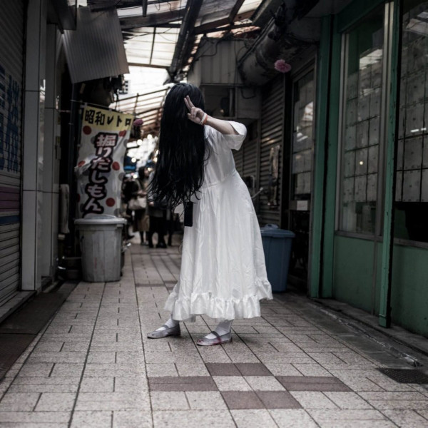 Косплееры снова наводнили Осаку Косплееры снова наводнили Осаку