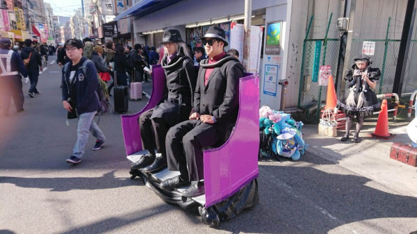 Косплееры снова наводнили Осаку Косплееры снова наводнили Осаку