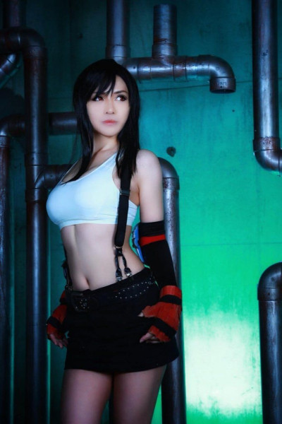 Лучший косплей на Тифу из Final Fantasy 7 Лучший косплей на Тифу из Final Fantasy 7