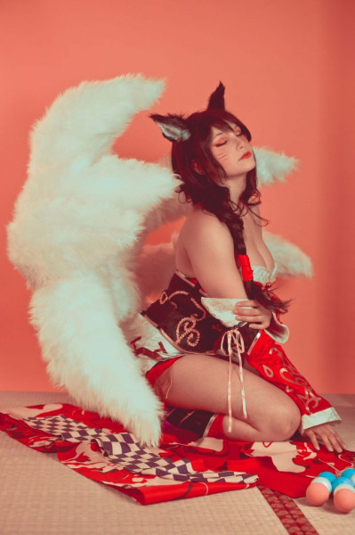 7 лет разницы между косплеями по Лиге Легенд