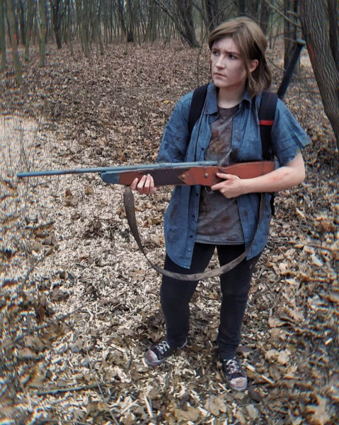 Невероятно хороший косплей на Элли из The Last of Us Part 2