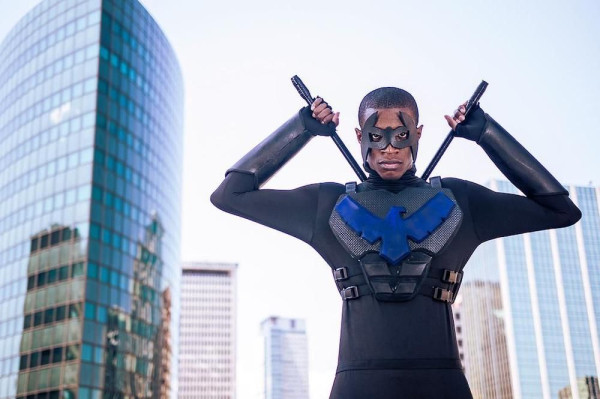 Лучший косплей Найтвинга из DC