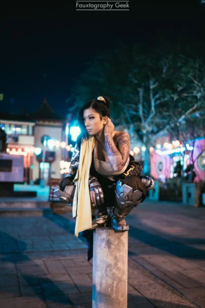 От косплейя Ханзо не спрятаться