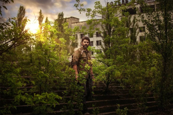 Косплей Last Of Us отправился в Чернобыль для участия в Апокалипсисе