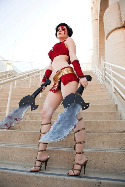 Сексуальные женские персонажи уделали мужских Сексуальные женские персонажи уделали мужских