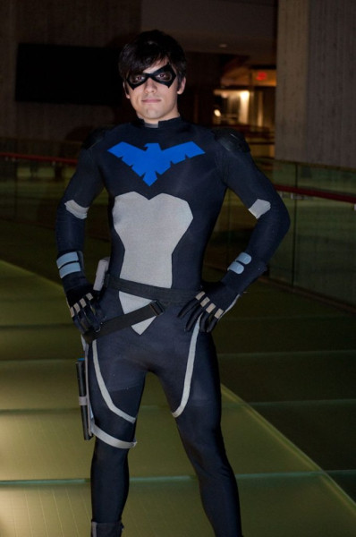 Лучший косплей Найтвинга из DC