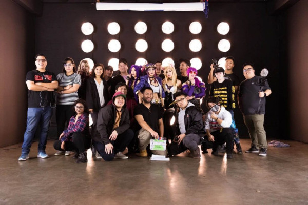 K/DA Kinda &mdash; &laquo;Самое популярное в мире музыкальное видео Tryhard Cosplay&raquo;