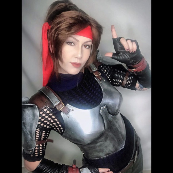 Лучший косплей Джесси Расберри из Final Fantasy 7 Лучший косплей Джесси Расберри из Final Fantasy 7