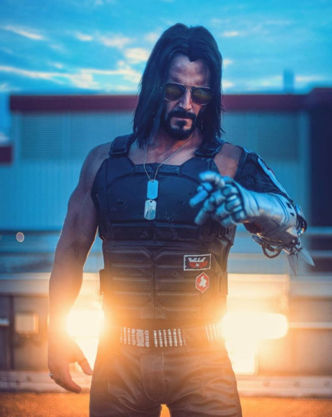 Косплеер потрясающе воссоздал образ Джонни Сильверхенда из Cyberpunk 2077