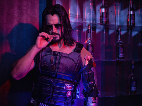 Косплеер потрясающе воссоздал образ Джонни Сильверхенда из Cyberpunk 2077